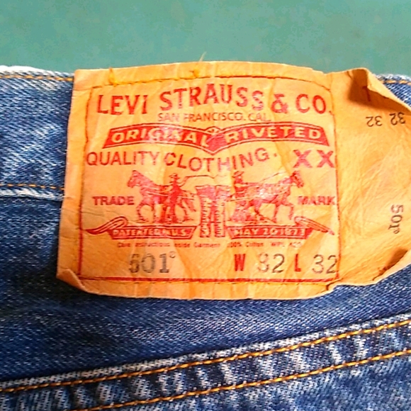 Levi's 501 Jeans 32X32 Button Fly - Picture 1 of 3